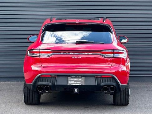 Certified 2025 Porsche Macan AWD/4WD image 6