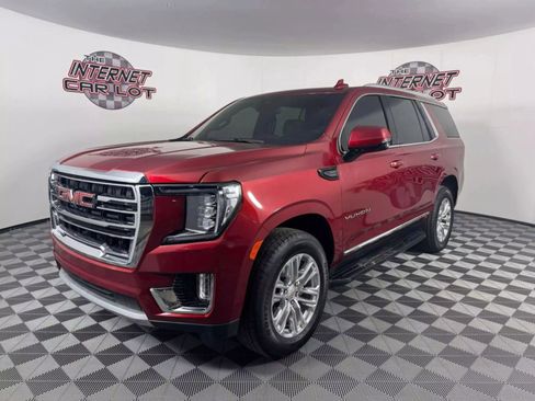 Used 2023 GMC Yukon SLT w/ SLT Luxury Package image 1