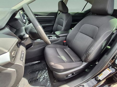 Certified 2022 Nissan Altima 2.5 SV AWD/4WD image 20