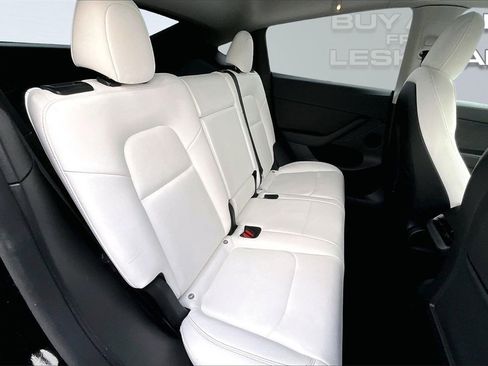 Used 2022 Tesla Model Y Performance image 27