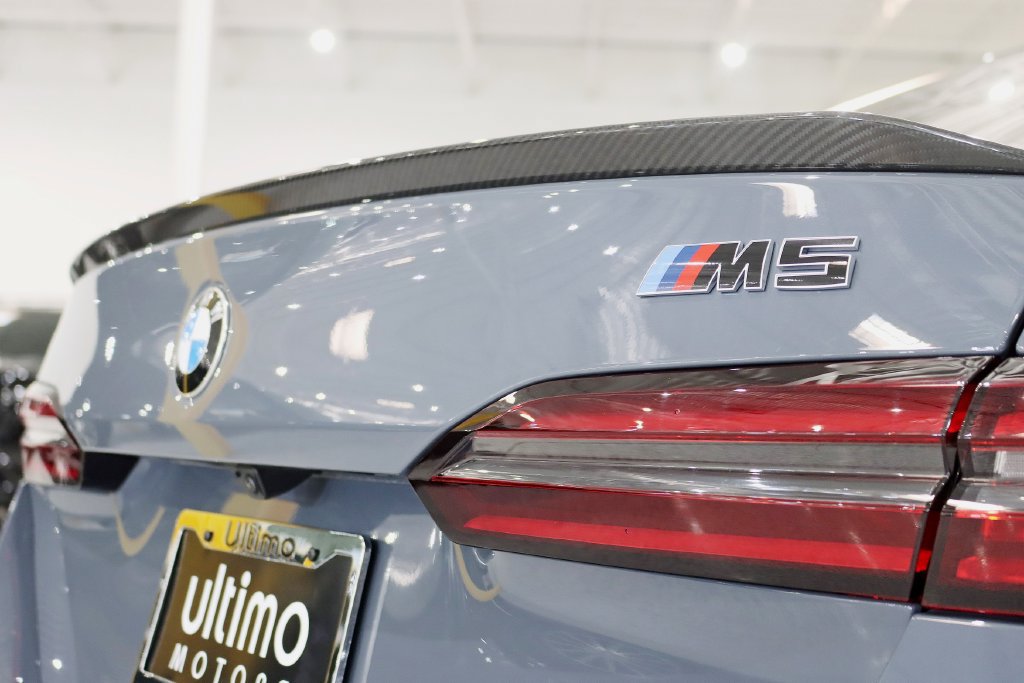 Used 2025 BMW M5 w/ Carbon Package AWD/4WD image 16