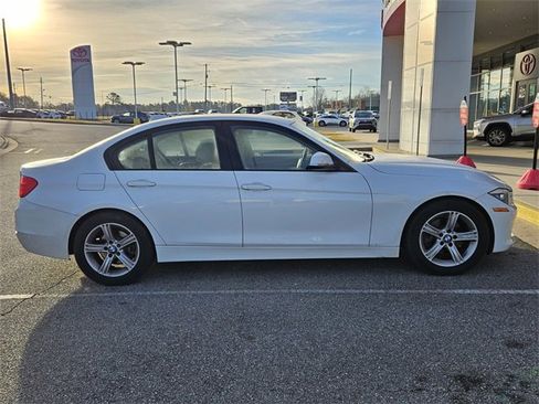 Used 2014 BMW 320i Sedan image 8