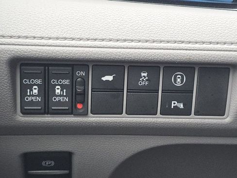 Used 2023 Honda Odyssey Touring image 31