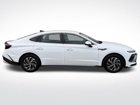 New 2026 Hyundai Sonata Blue image 8