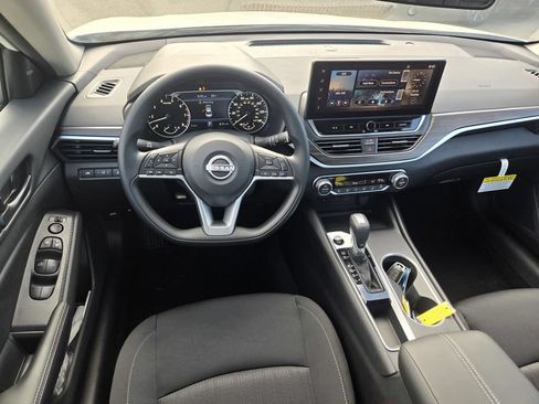 New 2026 Nissan Altima 2.5 SV w/ SV Special Edition Package FWD image 10