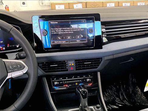 New 2026 Volkswagen Jetta SE image 9