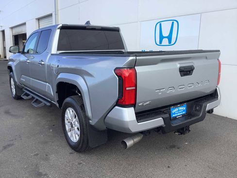 Used 2024 Toyota Tacoma SR5 image 4