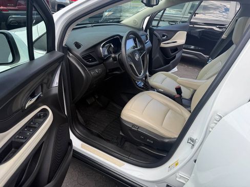 Used 2018 Buick Encore Essence AWD/4WD image 10