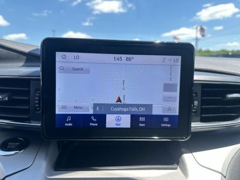 Used 2024 Ford Explorer XLT w/ Equipment Group 202A AWD/4WD image 21