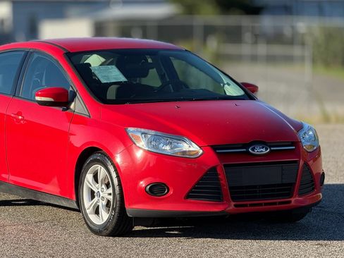 Used 2014 Ford Focus SE FWD image 15