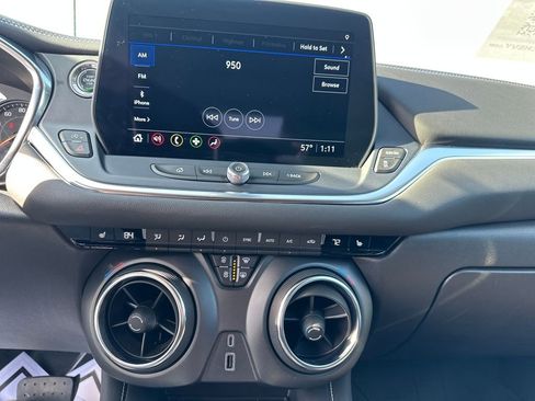 Certified 2024 Chevrolet Blazer LT w/ Convenience Package image 18
