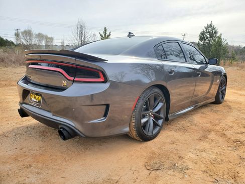 Used 2019 Dodge Charger Scat Pack w/ Plus Group image 8
