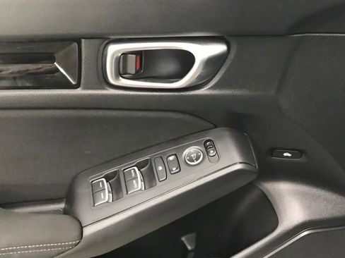 Used 2022 Honda Civic EX image 8