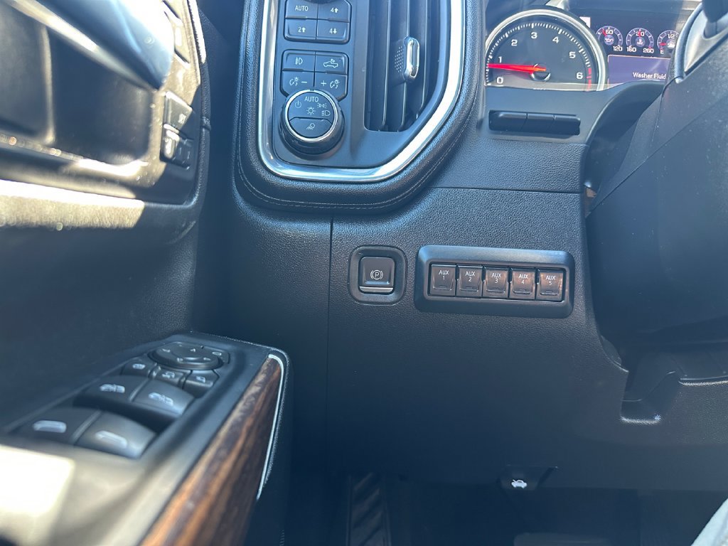 Used 2022 Chevrolet Silverado 2500 High Country w/ Z71 Off-Road Package AWD/4WD image 17