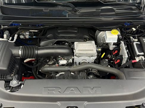 Used 2022 RAM 1500 Laramie w/ Sport Appearance Package image 17