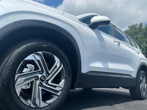 Used 2022 Hyundai Santa Fe SE image 5