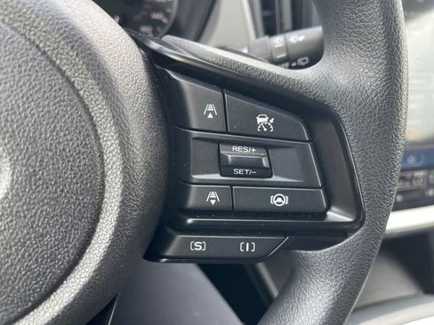 Used 2025 Subaru Crosstrek 2.0i Premium image 24