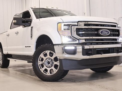 Certified 2022 Ford F250 Lariat w/ Lariat Ultimate Package image 46