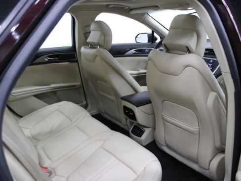 Used 2013 Lincoln MKZ Luxury image 21