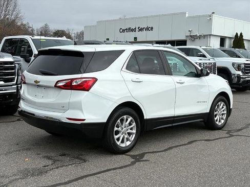 Certified 2021 Chevrolet Equinox LT image 2