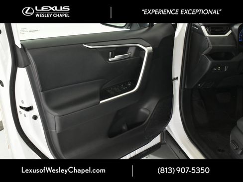 Used 2023 Toyota RAV4 AWD Hybrid image 17