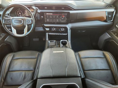 Used 2024 GMC Sierra 2500 Denali w/ Denali Reserve Package image 23