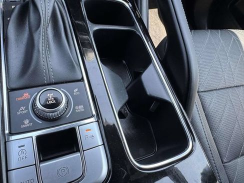 Used 2024 Kia Telluride EX X-Line AWD/4WD image 38