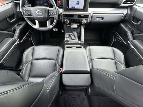 Used 2025 Toyota 4Runner TRD Sport AWD/4WD image 12