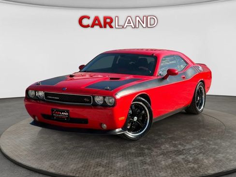 Used 2009 Dodge Challenger R/T RWD image 2