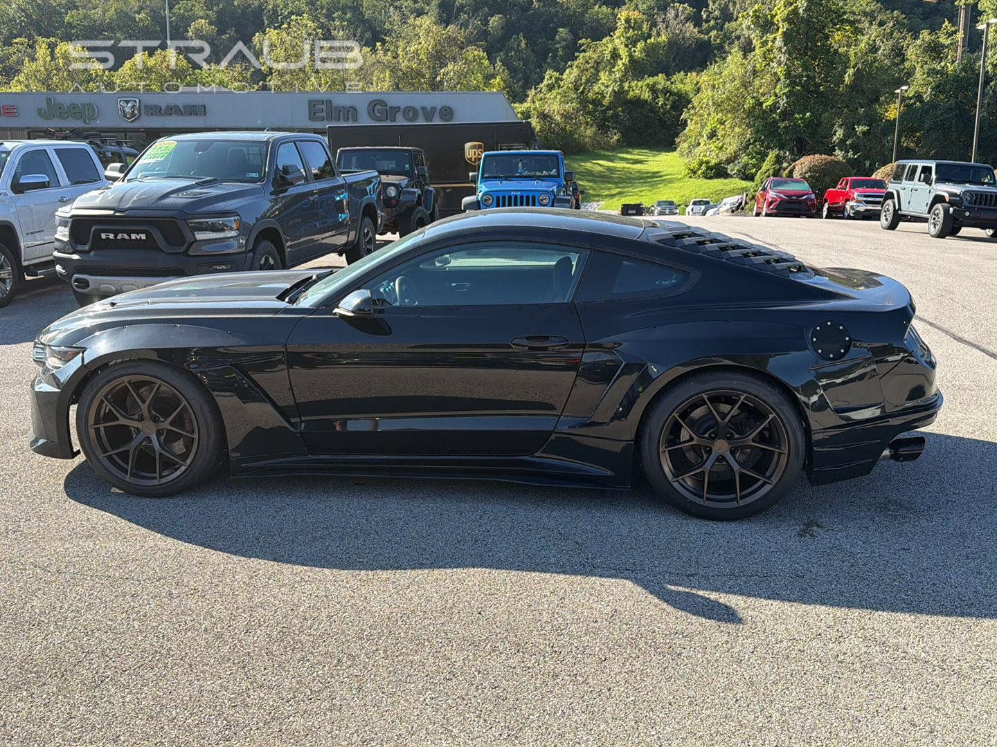 Used 2016 Ford Mustang GT w/ GT Performance Package RWD image 7
