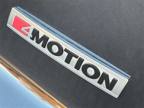 Used 2022 Volkswagen Atlas Cross Sport SE image 10