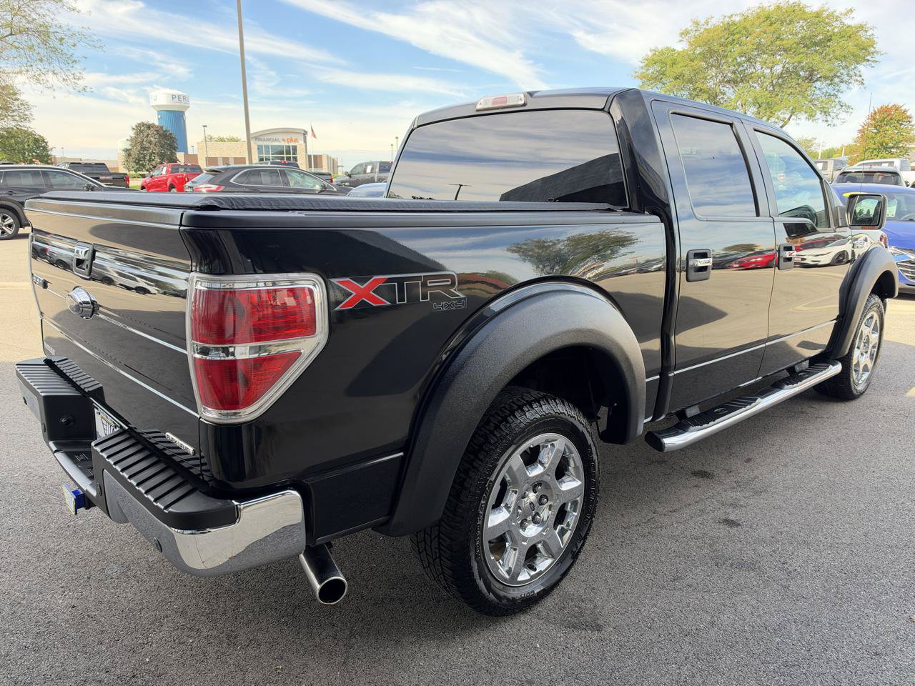 Used 2014 Ford F150 XLT w/ Equipment Group 302A Luxury AWD/4WD image 7