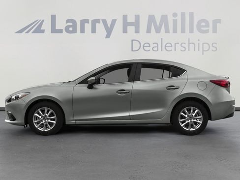 Used 2015 MAZDA MAZDA3 i Sport image 3