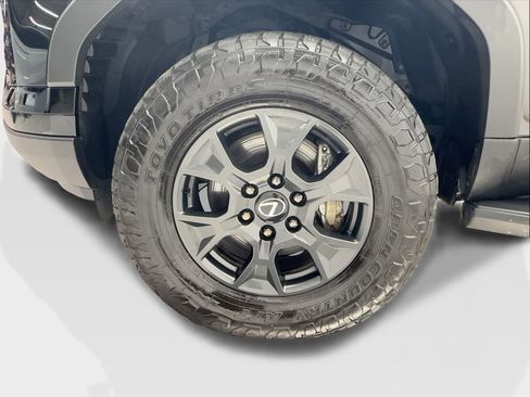 Used 2025 Lexus GX 550 image 13