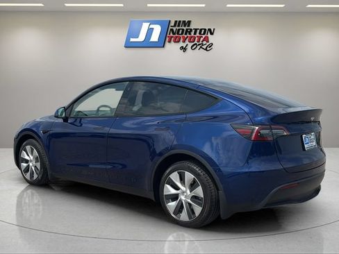 Used 2023 Tesla Model Y Long Range AWD/4WD image 7