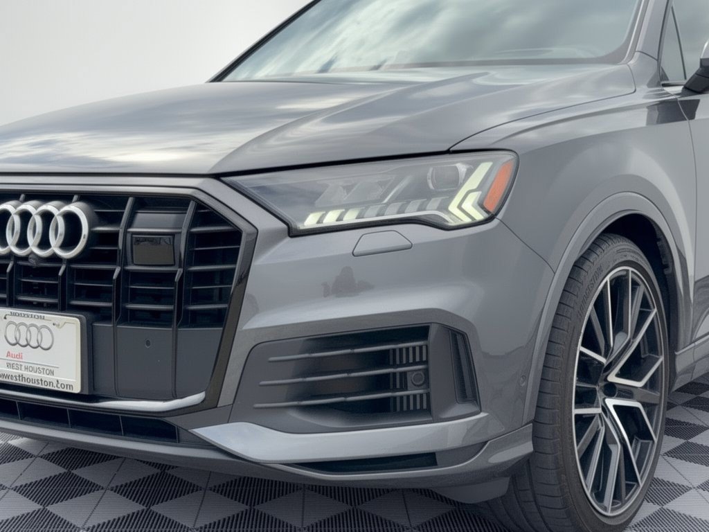 Used 2023 Audi Q7 3.0T Prestige AWD/4WD image 12