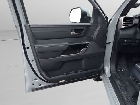 New 2026 Toyota Tundra Limited AWD/4WD image 7