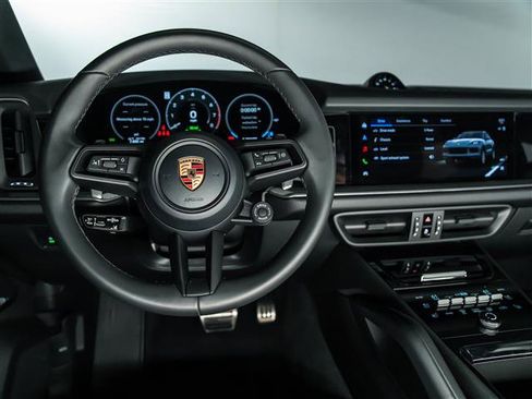 Certified 2026 Porsche Cayenne S image 20