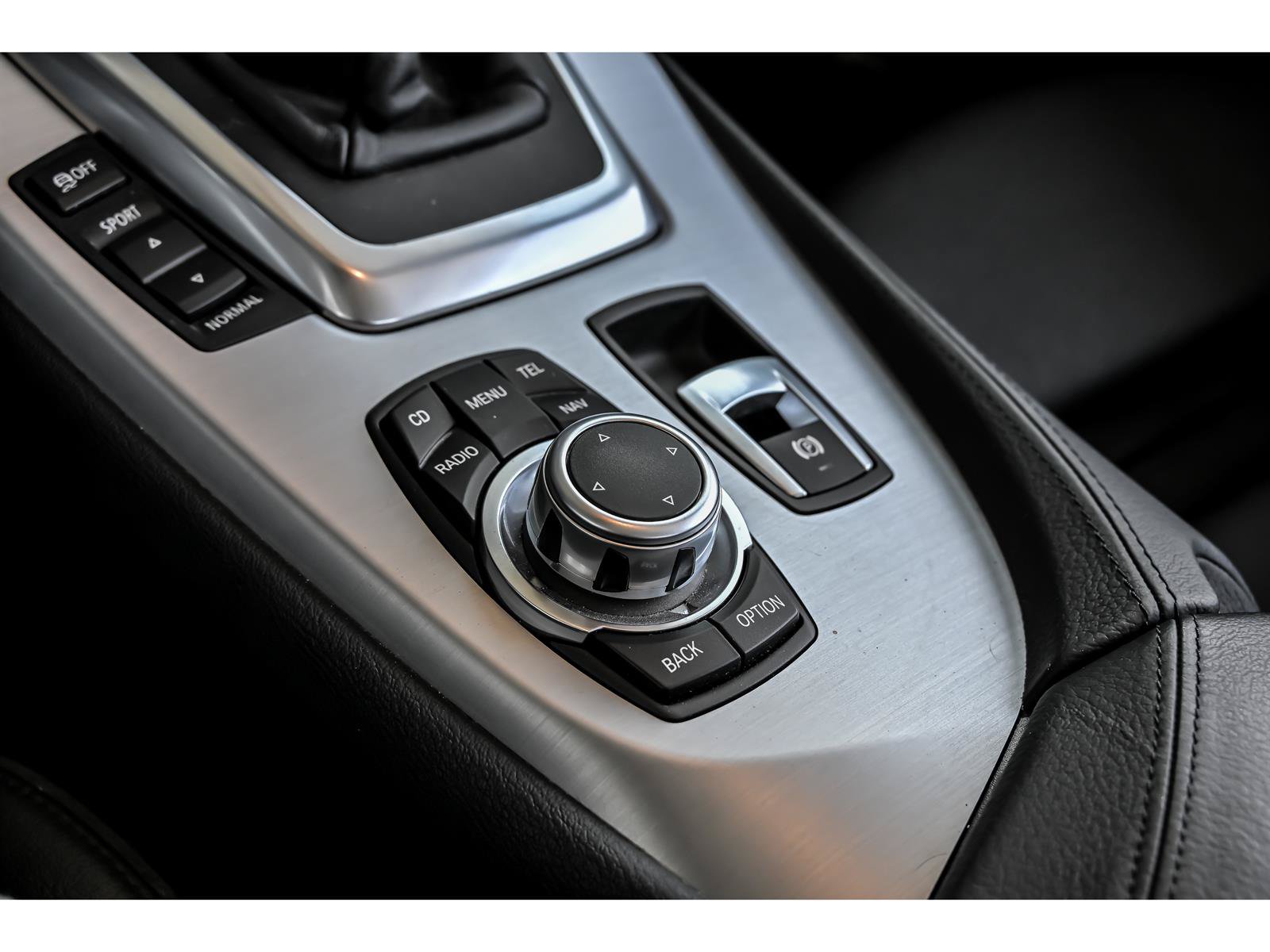 Used 2011 BMW Z4 sDrive35i RWD image 21