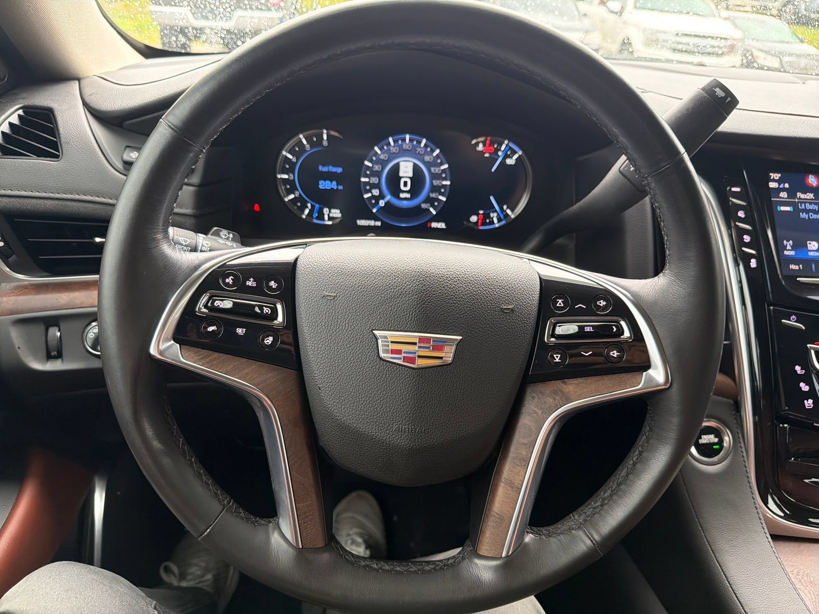 Used 2020 Cadillac Escalade Luxury w/ LPO, Radiant Package AWD/4WD image 17