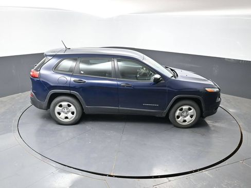 Used 2016 Jeep Cherokee Sport AWD/4WD image 13