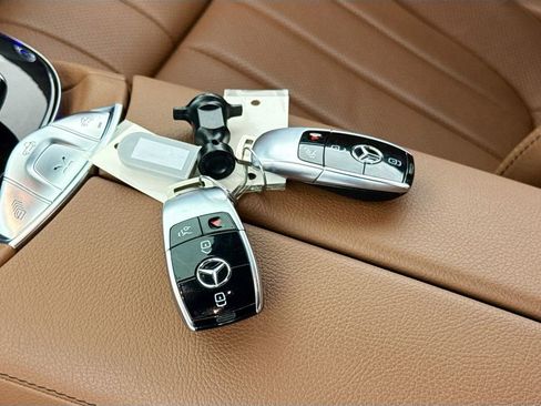 Used 2023 Mercedes-Benz E 450 Cabriolet image 18