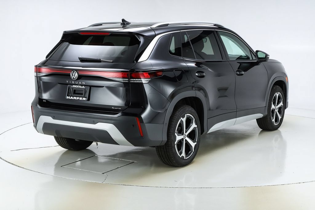 New 2026 Volkswagen Tiguan SE AWD/4WD image 9