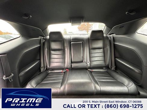 Used 2012 Dodge Challenger SXT image 15