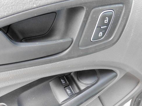 Used 2022 Ford Transit Connect XL image 22