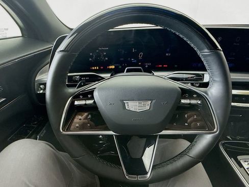 Used 2024 Cadillac Lyriq Luxury image 12