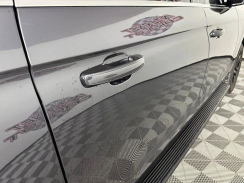 Used 2024 Ford Expedition Max XLT image 32