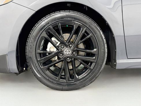 Used 2025 Toyota Camry SE w/ Convenience Package FWD image 45