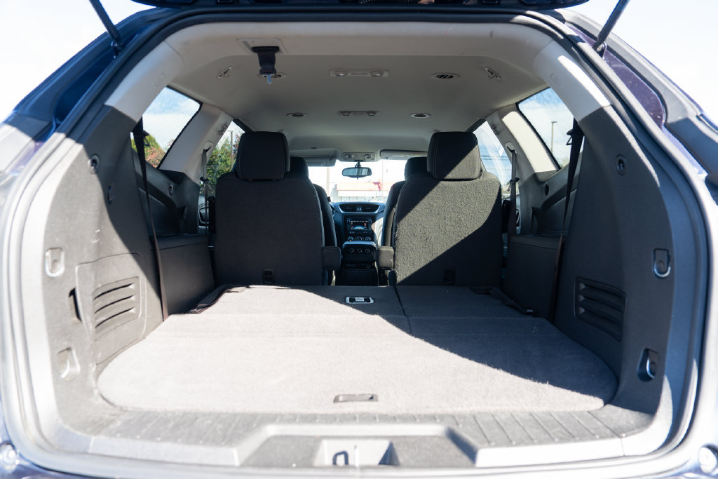 Used 2017 Chevrolet Traverse LT w/ Style and Technology Package AWD/4WD image 8