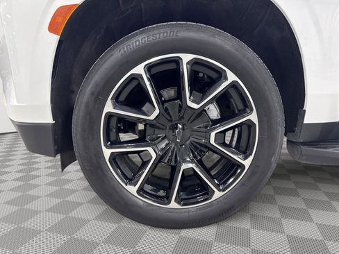 Used 2024 Chevrolet Tahoe RST w/ Luxury Package image 4